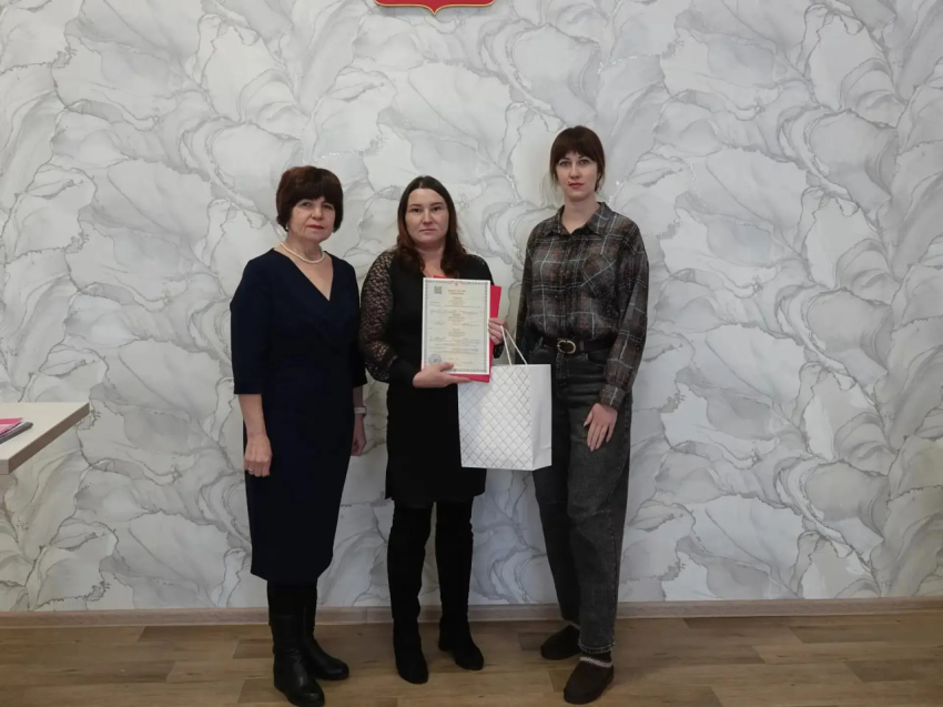 Многодетные мама и папа из Нерчинска вновь стали родителями